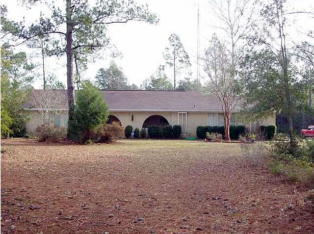 1st image of 5831 Hillcrest Dr
