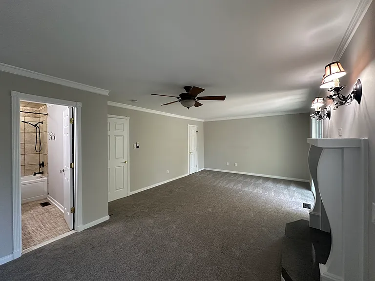 605 Masefield Cir — Photo 16