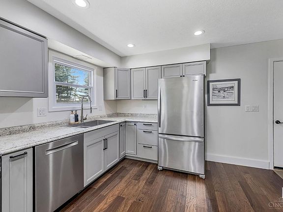 5th image of 104 Beechpoint Dr