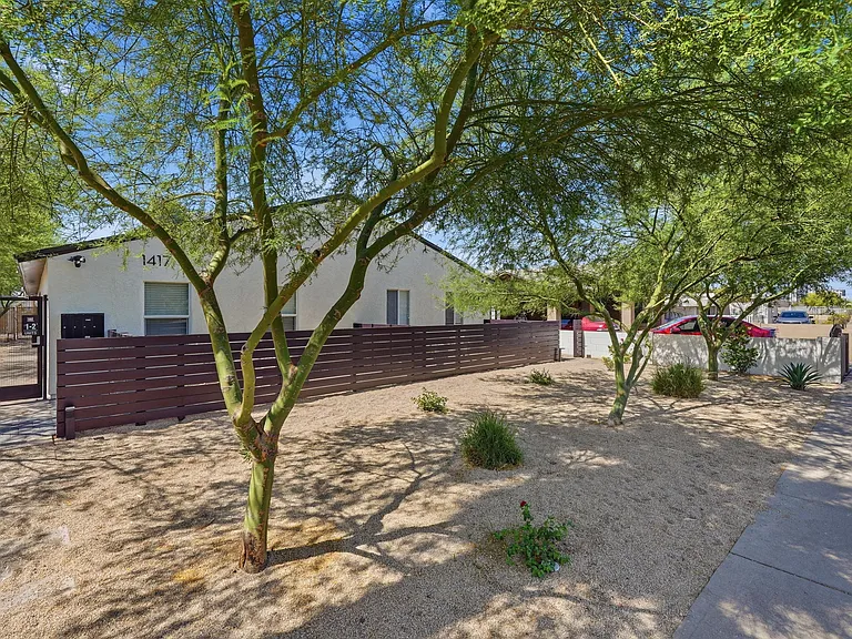 1417 E Roosevelt St #3 — Photo 2