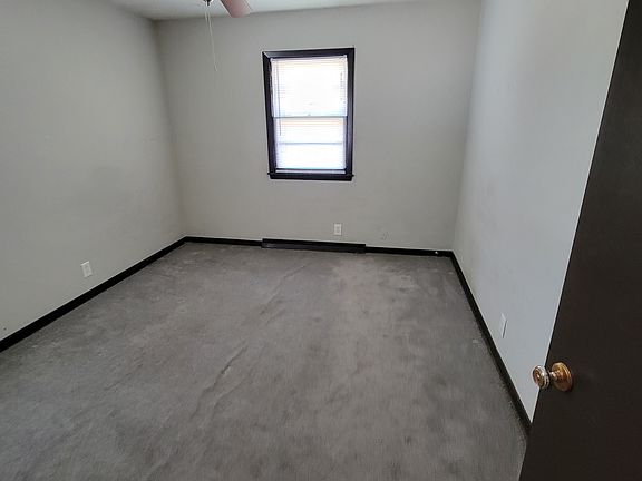 4th image of 3254 Avenue I