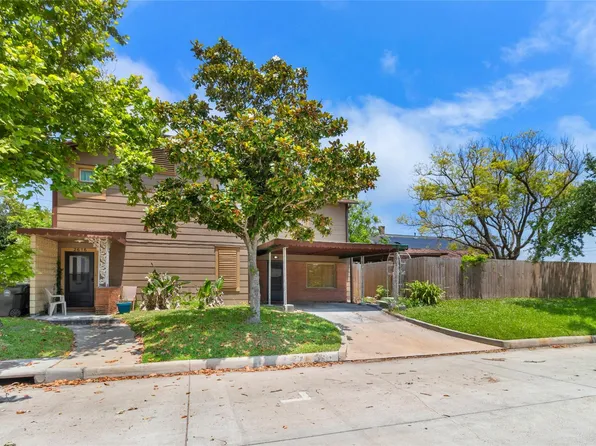 2616 45th St, Galveston, TX 77550