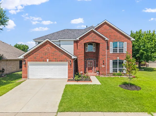 2108 White Rock Ln, Little Elm, TX 75068