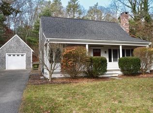 318 Old Mill Rd, Barnstable, MA 02630