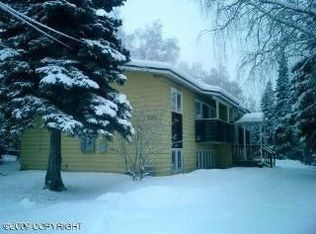 2208 Roosevelt Dr, Anchorage, AK 99517