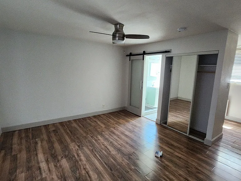 311 N 16th St #4 — Photo 2