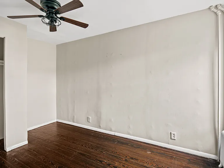 127 Seville St — Photo 25