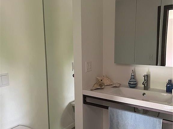 5th image of 9 Sedgewick Dr