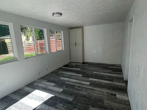 5th image of 1535 Castilleja Ave