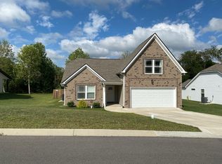 752 Cedar Ln, Springfield, TN 37172