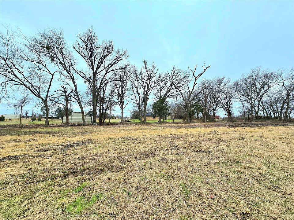 2nd image of 4 County Road 2245