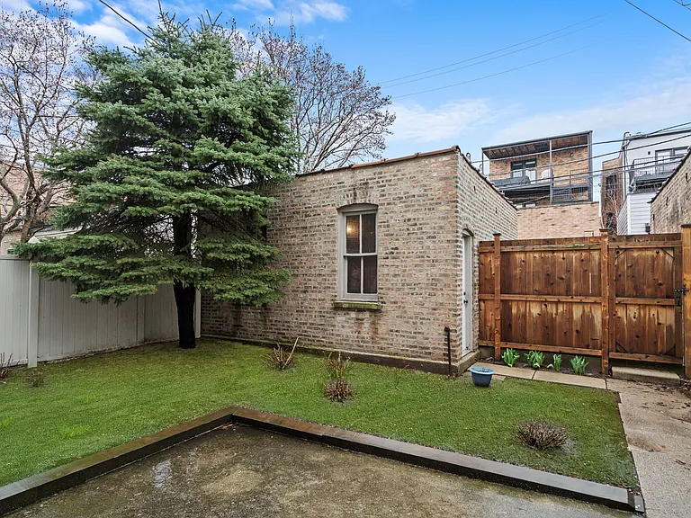 1336 W Cornelia Ave #2 — Photo 15