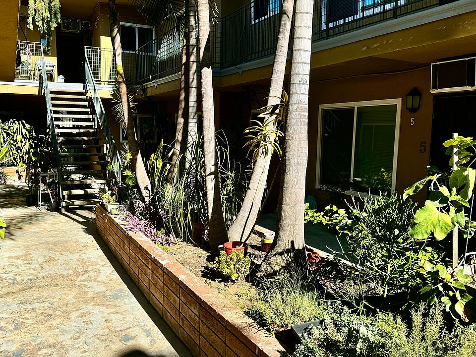 1st image of 1300 N Laurel Ave APT 4