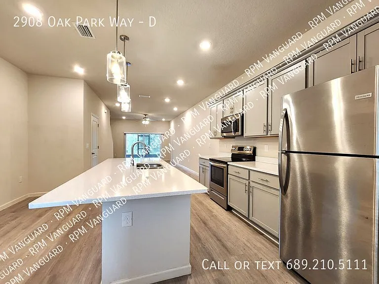 2908 Oak Park Way #D — Photo 5