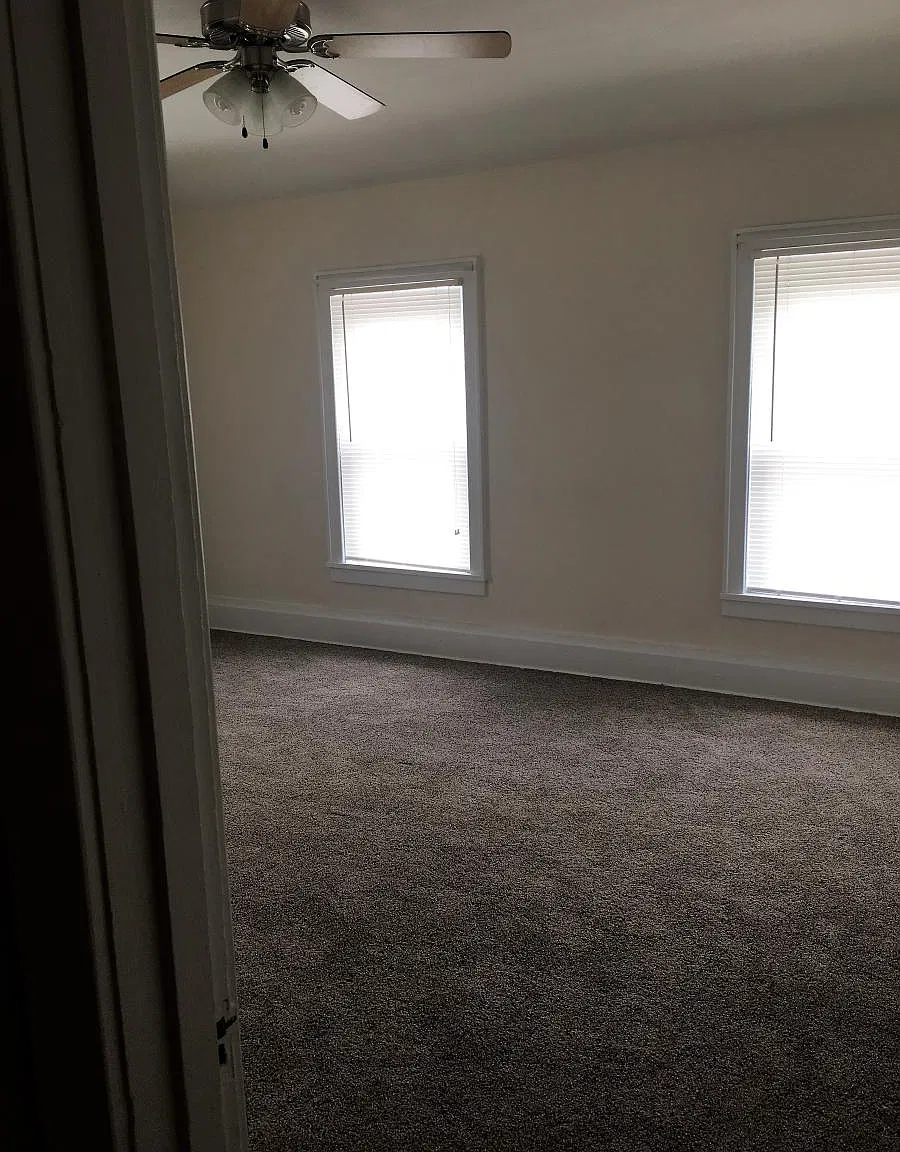330 College Avenue — Photo 2