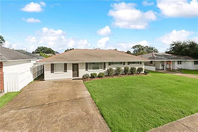 3 bed, 2.0 bath, 1500 sqft, $2,650 — Photo 2