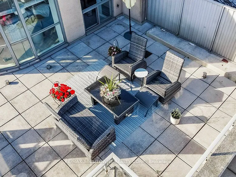 2511 Lakeshore Rd W #519 — Photo 9