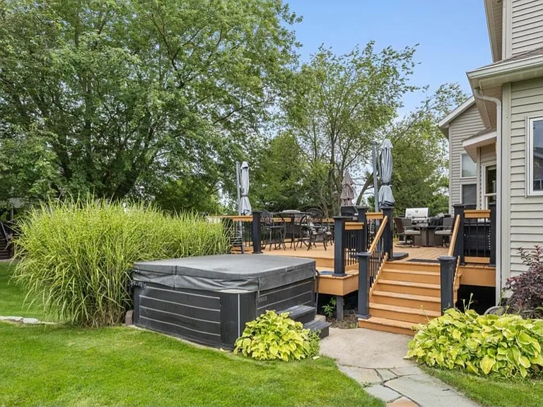 61 Greystone Ct NE — Photo 27