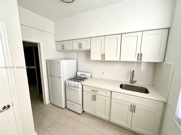 135 3rd St #25 — Photo 7