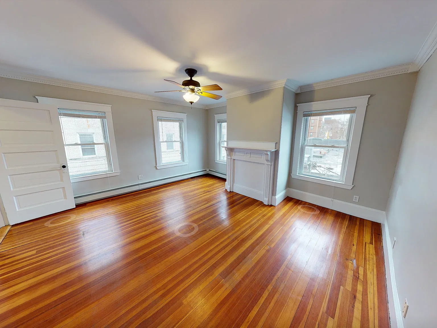 1 bed, $3,100 — Photo 2
