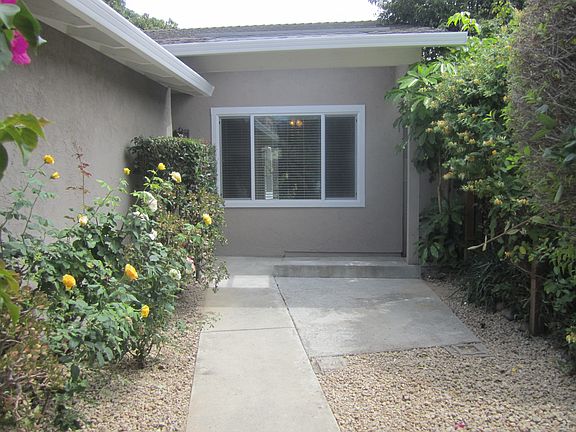 3rd image of 872 E Evelyn Ave