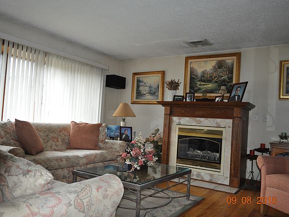 5th image of 2705 Meadow Ct