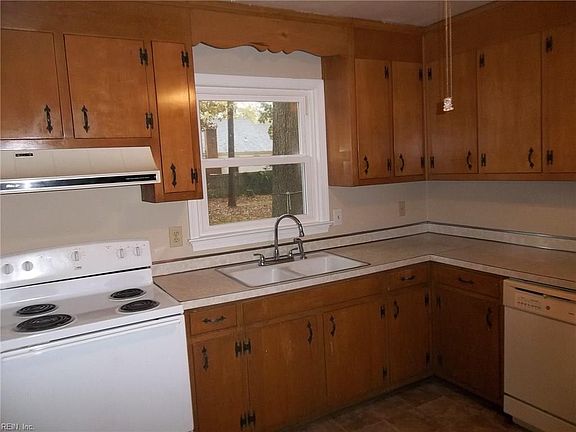 5th image of 112 Peirsey Pl