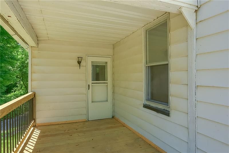 216 14th St, Ellwood City, PA 16117 Zillow