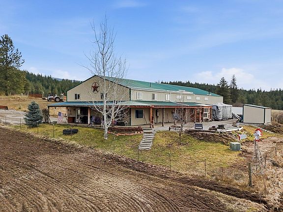 3rd image of 26323 N Madison Rd