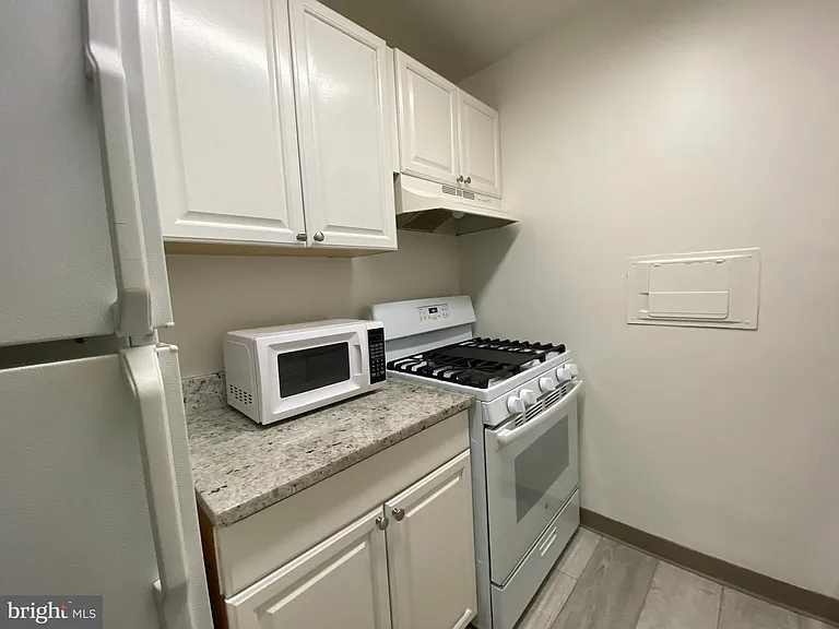 301 N Beauregard St #122 — Photo 13
