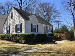 365 Grandview Ave, Edison, NJ 08837