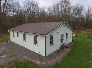 9953 Hall Rd, Barker, NY 14012