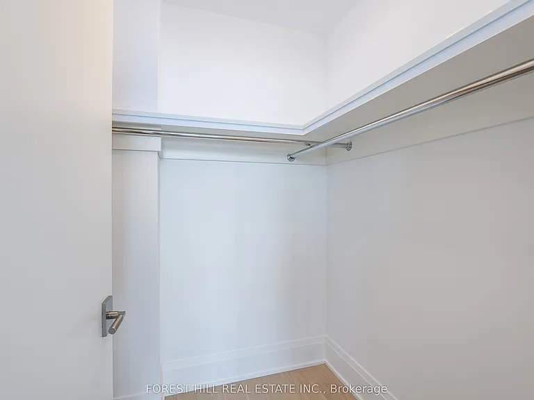 39 Queens Quay E #313 — Photo 14