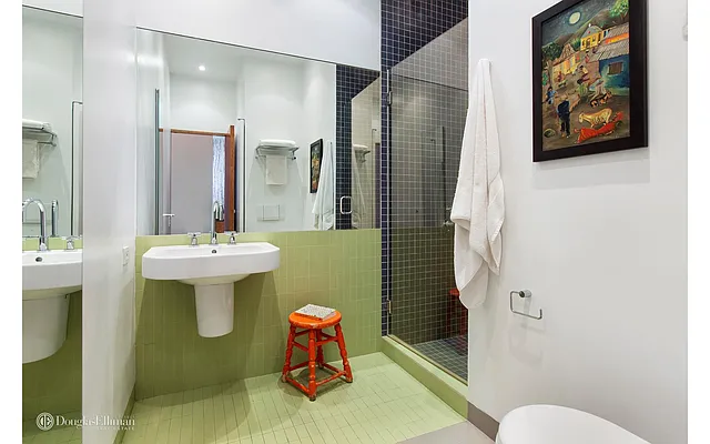 Sold by Douglas Elliman | media 24