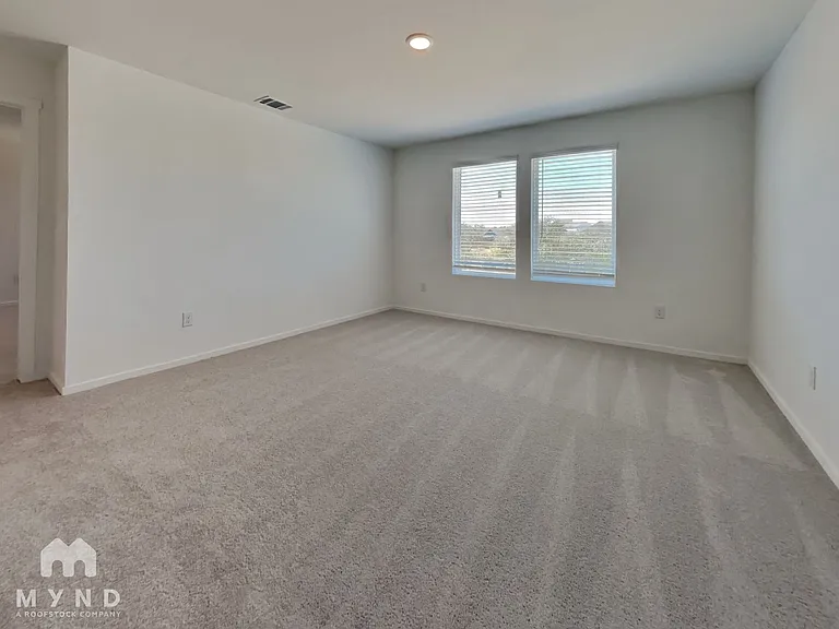 539 Layne Overlook — Photo 11