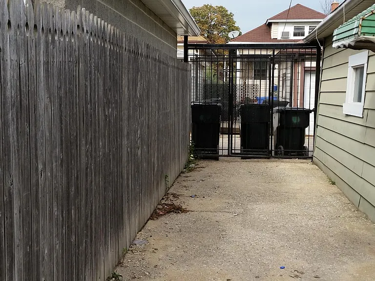 5248 W Altgeld St #G — Photo 10