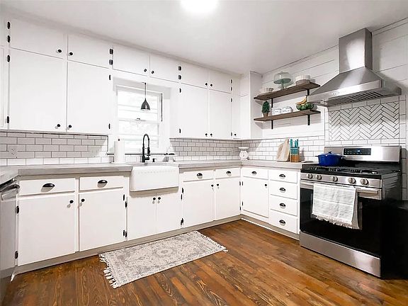 4th image of 309 N 12th St