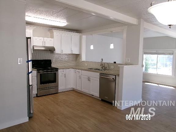 5th image of 1508 E Main St Trailer 51
