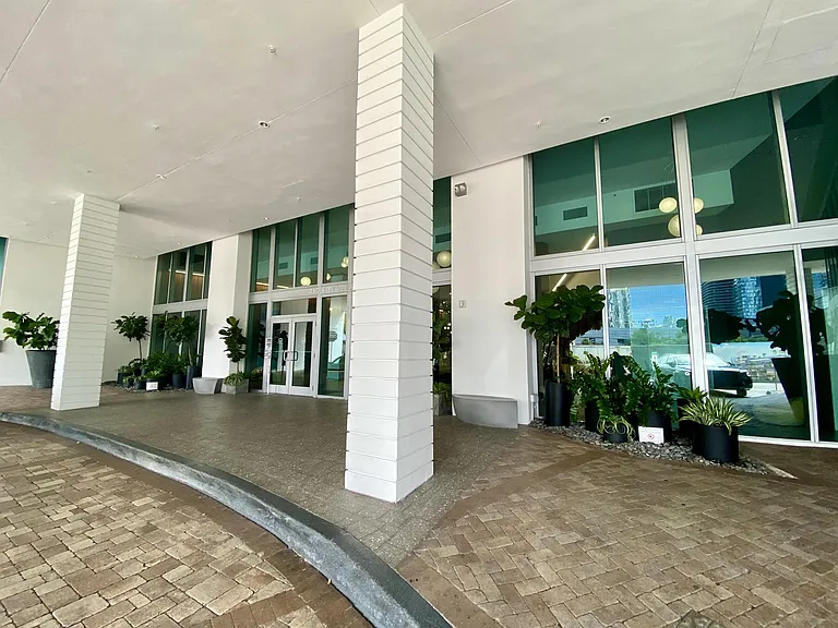 350 S Miami Ave #3813 — Photo 40