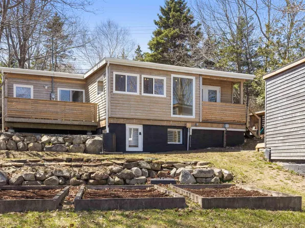 3166 Purcells Cove Rd, Halifax, NS B3P 2G5