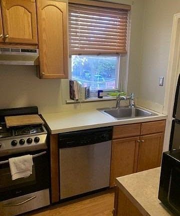 5th image of 35-06 Utopia Pkwy APT E4