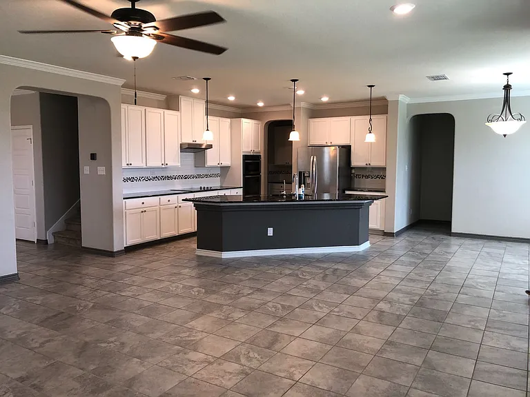 408 Landmark Stone — Photo 34