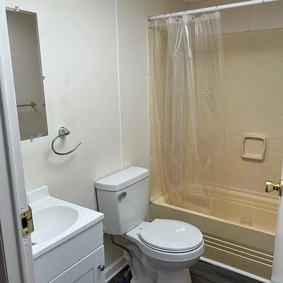 111 Dugan Ct — Photo 6