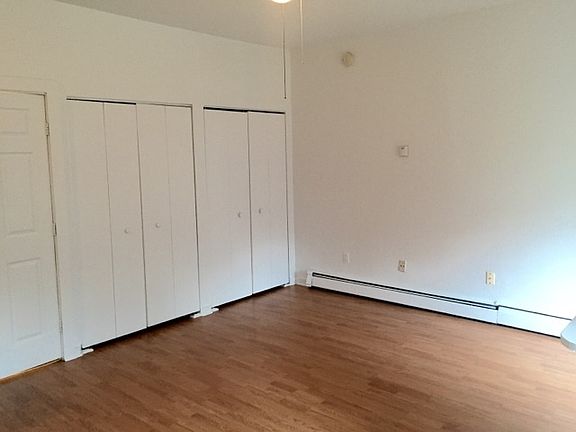 4th image of 207 N Hamilton St APT 6