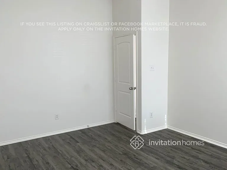 1040 English Ivy Dr — Photo 10