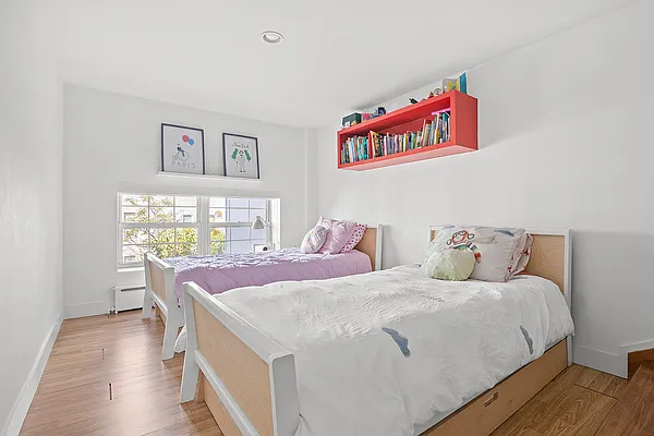 Rented by SERHANT. | media 7