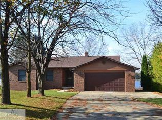 6792 Highland Dr, Laingsburg, MI 48848