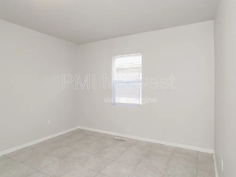 3014 W 10th St #1 — Photo 10