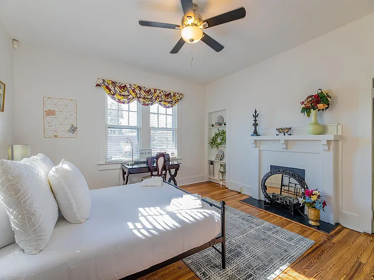 710 Heidt St — Photo 13