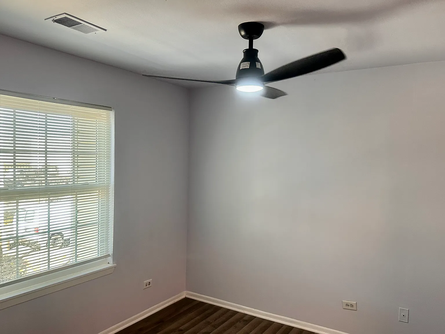 1307 Wyndham Dr — Photo 3